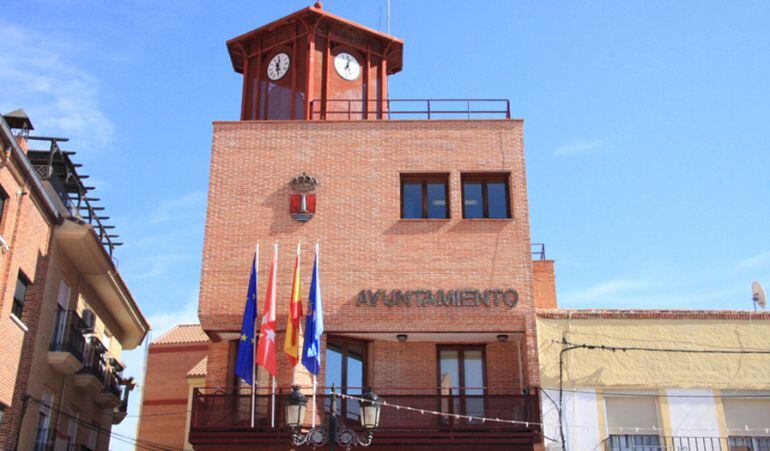 Fachada del Ayuntamiento de Humanes