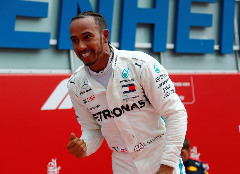 Hamilton celebra en Hockhenheimring