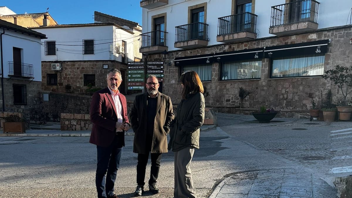 Diputación mejora la seguridad del acceso peatonal a Baños de la Encina desde el aparcamiento turístico