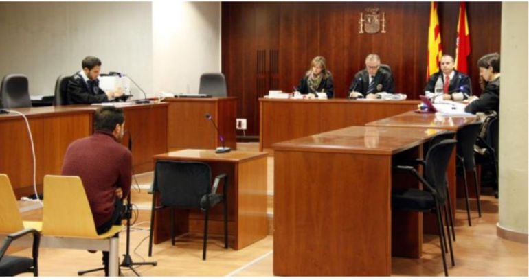 Imatge general de la sala de l'Audiència de Lleida durant el judici a l'acusat d'abusar la seva filla a Vielha
