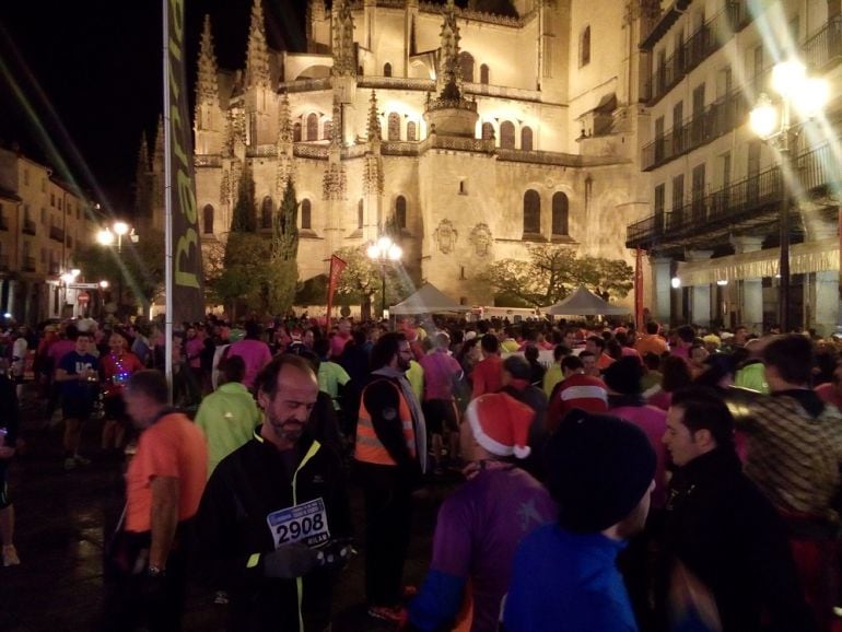 LLegada de la Carrera fin de año a la Plaza Mayor