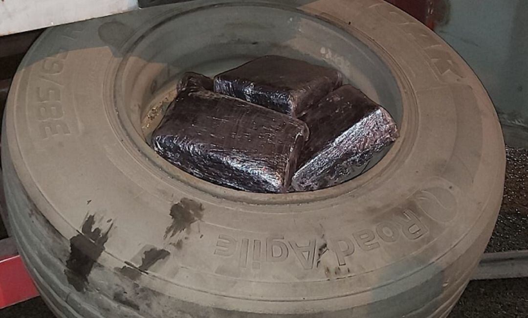 Imagen del alijo intervenido.