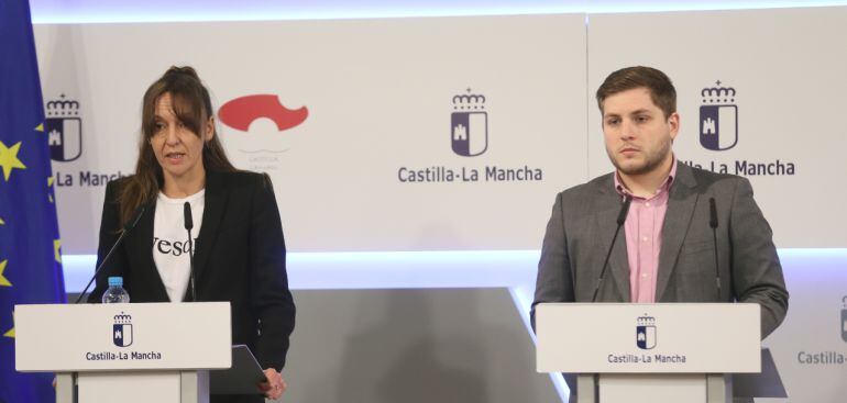 Inmaculada Herranz, consejera para la Coordinación del plan de Garantías CIudadanas, y Nacho Hernando portavoz del Gobierno regional 