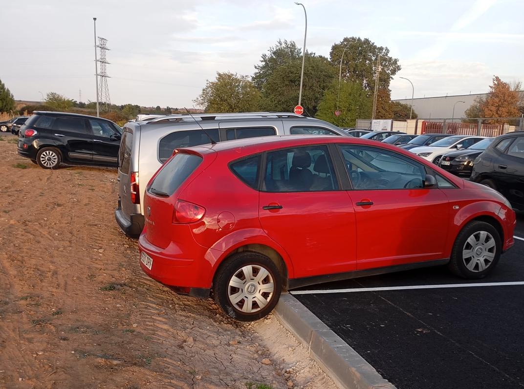 Vehículos fuera del aparcamiento