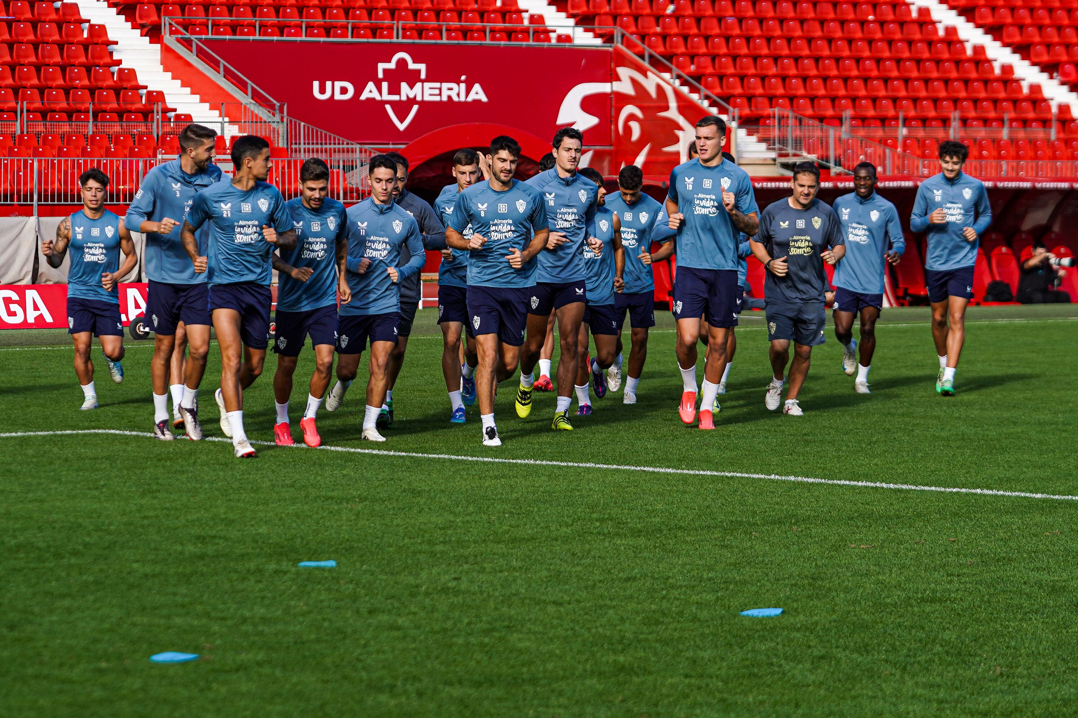 El equipo tiene este lunes doble sesión de entrenamientos para activarse de cara al partido de Copa del Rey del próximo sábado (17:30 horas).