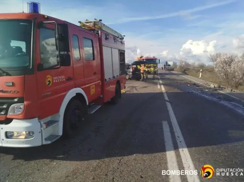 Bomberos DPH en servicio en un accidente