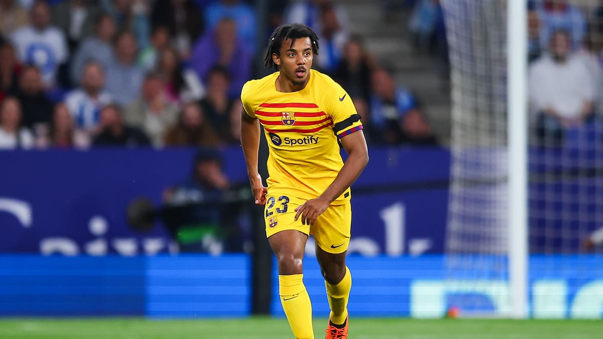 Poyet: "Koundé no está sobrado, es su personalidad. Es muy tranquilo y confiado en sus características"