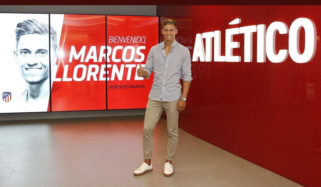 Marcos Llorente, tras firmar su contrato con el Atlético.