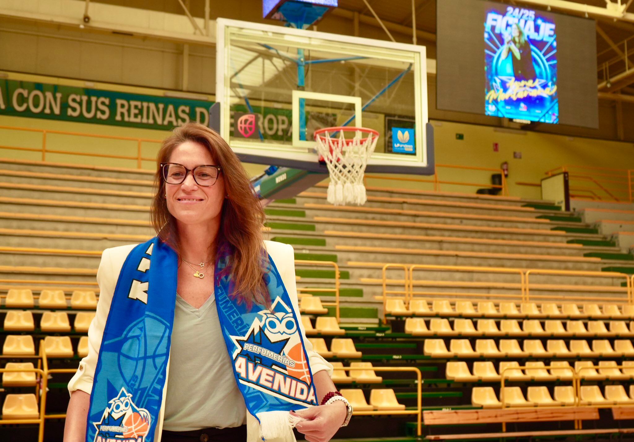 Anna Montañana, entrenadora del Perfumerías Avenida