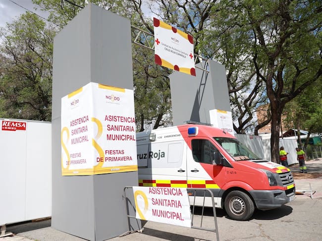 Archivo - Instalaciones de asistencia sanitaria instaladas junto al Real de la Feria.- Rocío Ruz - Europa Press - Archivo