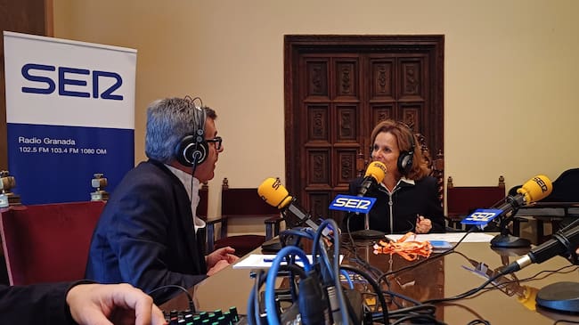 Juan Ramón Ferreira. Concejal de Cultura de Granada. Durante la grabación del programa SER Viajeros del día 11 de noviembre de 2025