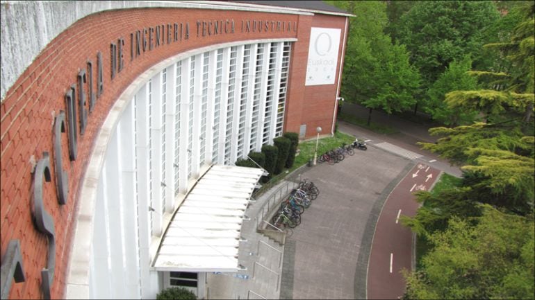 ESCUELA UNIVERSITARIA DE INGENIERÍA DE VITORIA-GASTEIZ
