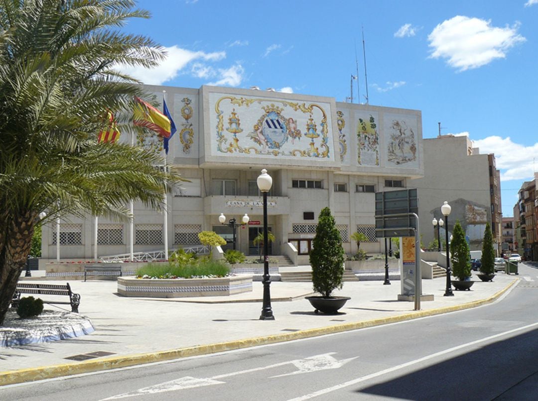 Imagen exterior del ayuntamiento de l&#039;Alcora