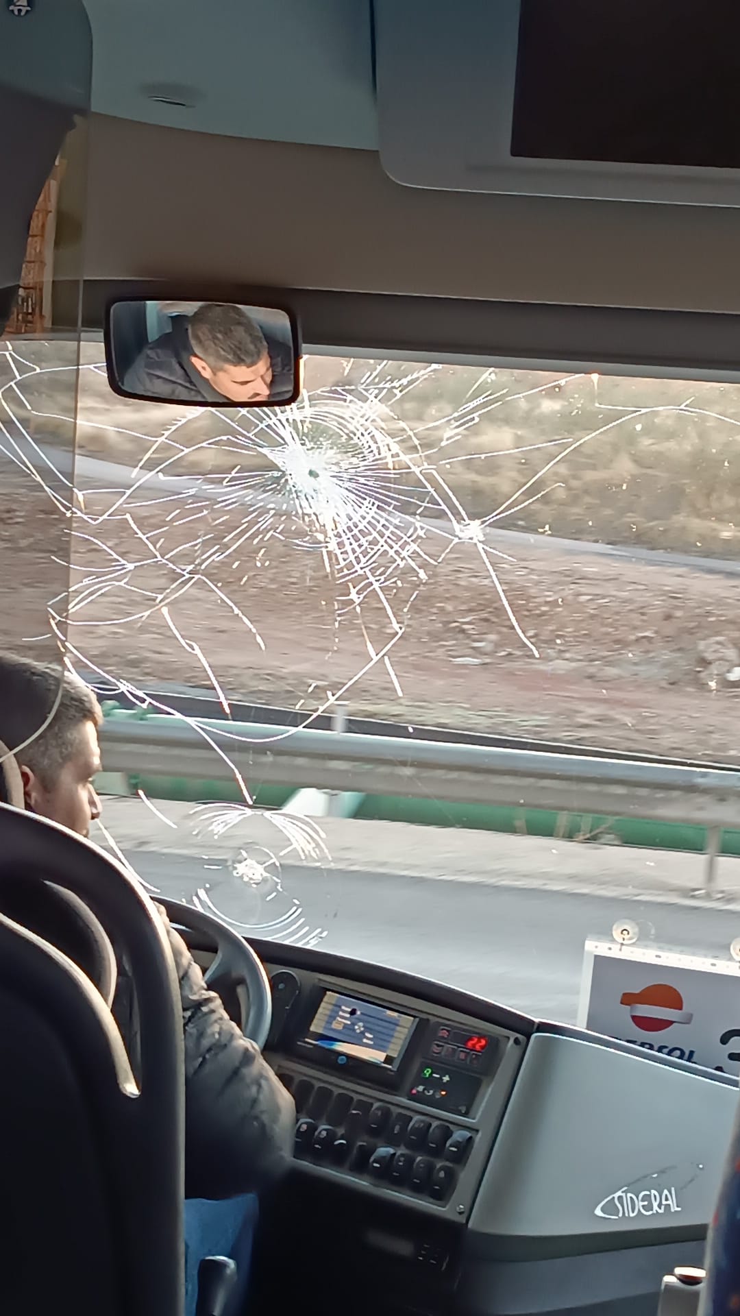 Bus apedreado en huelga del Metal en Puertollano