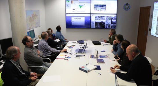 Reunión de la mesa de crisis del Ayuntamiento de San Sebastián ante la posibilidad de que se desborde el Urumea a su paso por Martutene.