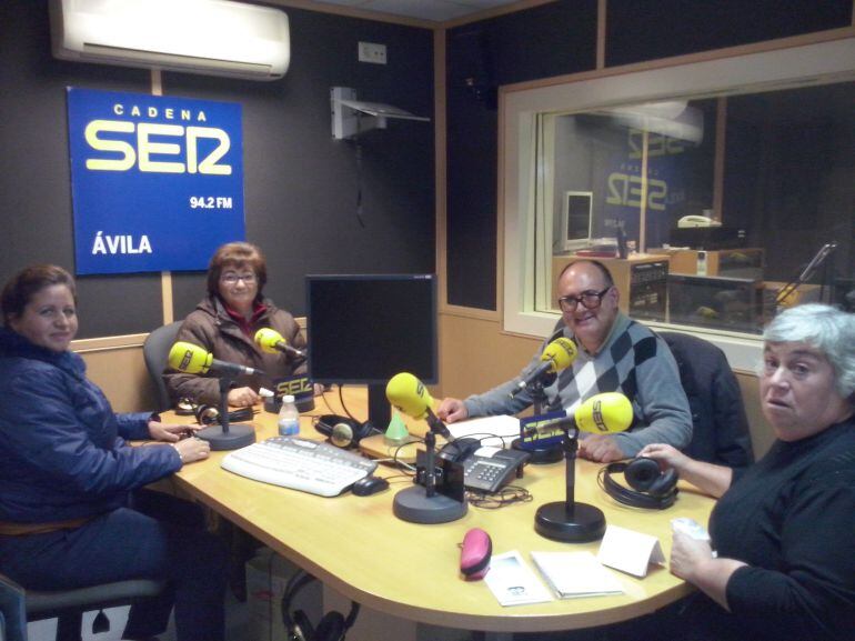 Ana María, Amalia, Jesús y Rocio