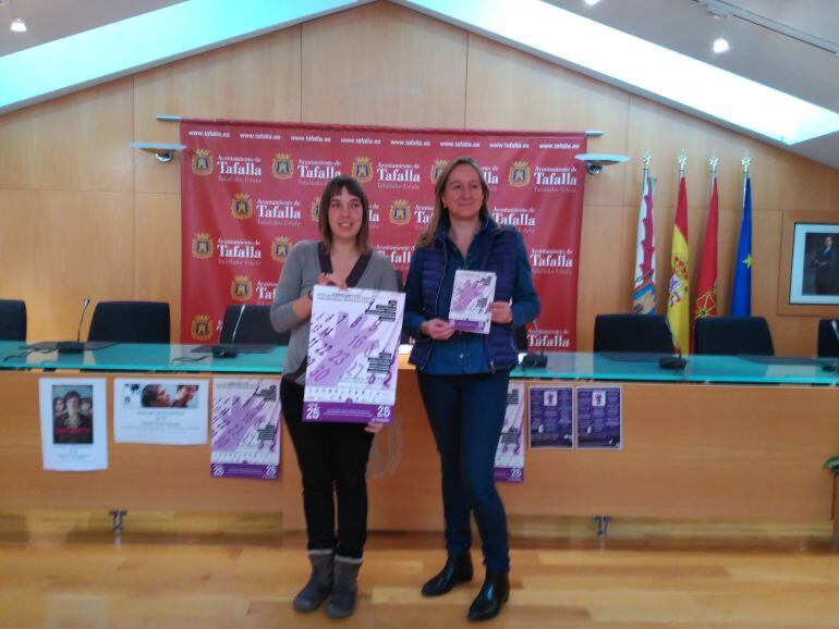 Rakel Álvarez, concejala de Igualdad e Imelda Mañeru, técnica de Igualdad de Tafalla han presentado las actividades