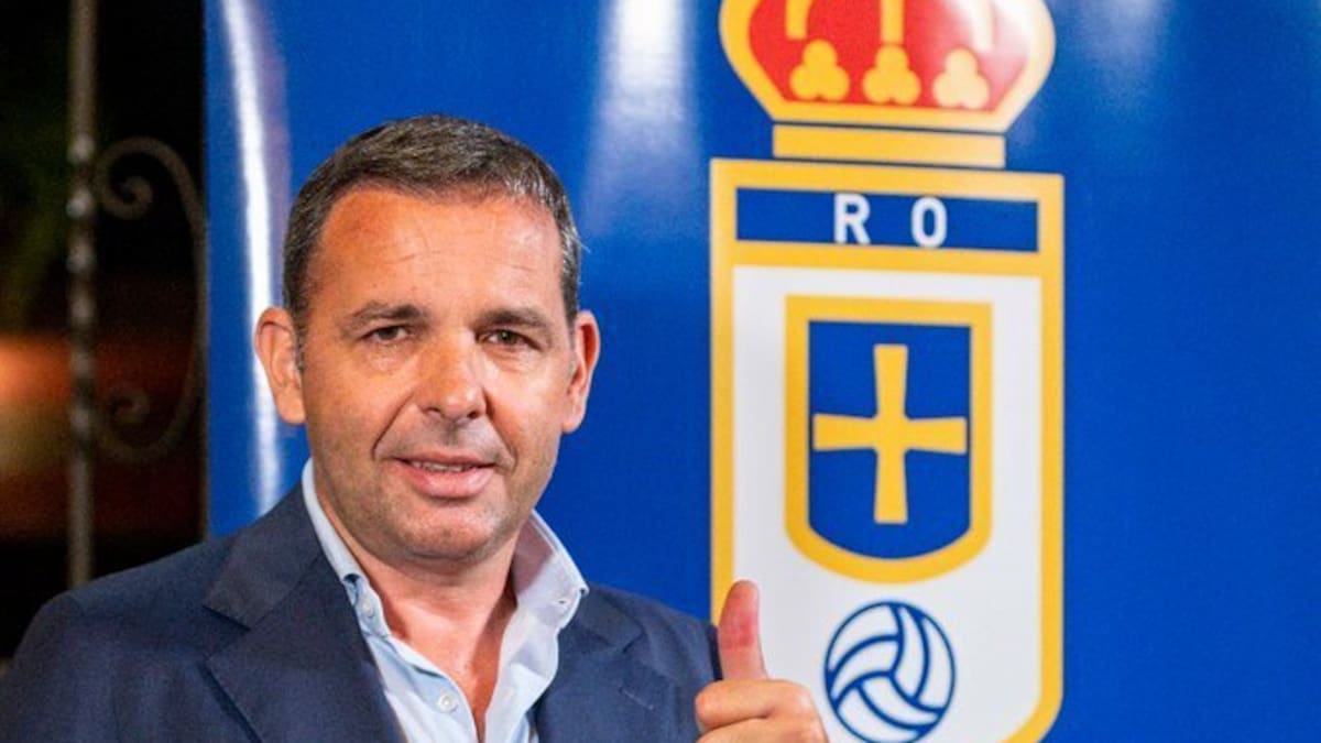 Presentación de Javi Calleja con el Real Oviedo
