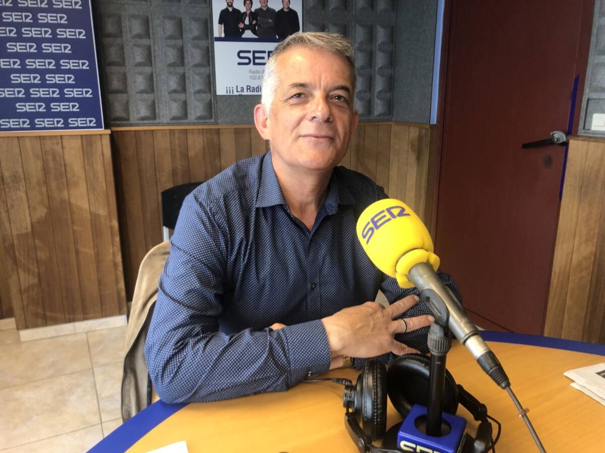 El PSOE de Santa Eulària acusa al Ayuntamiento de especular con el suelo y exige un terreno para el nuevo colegio