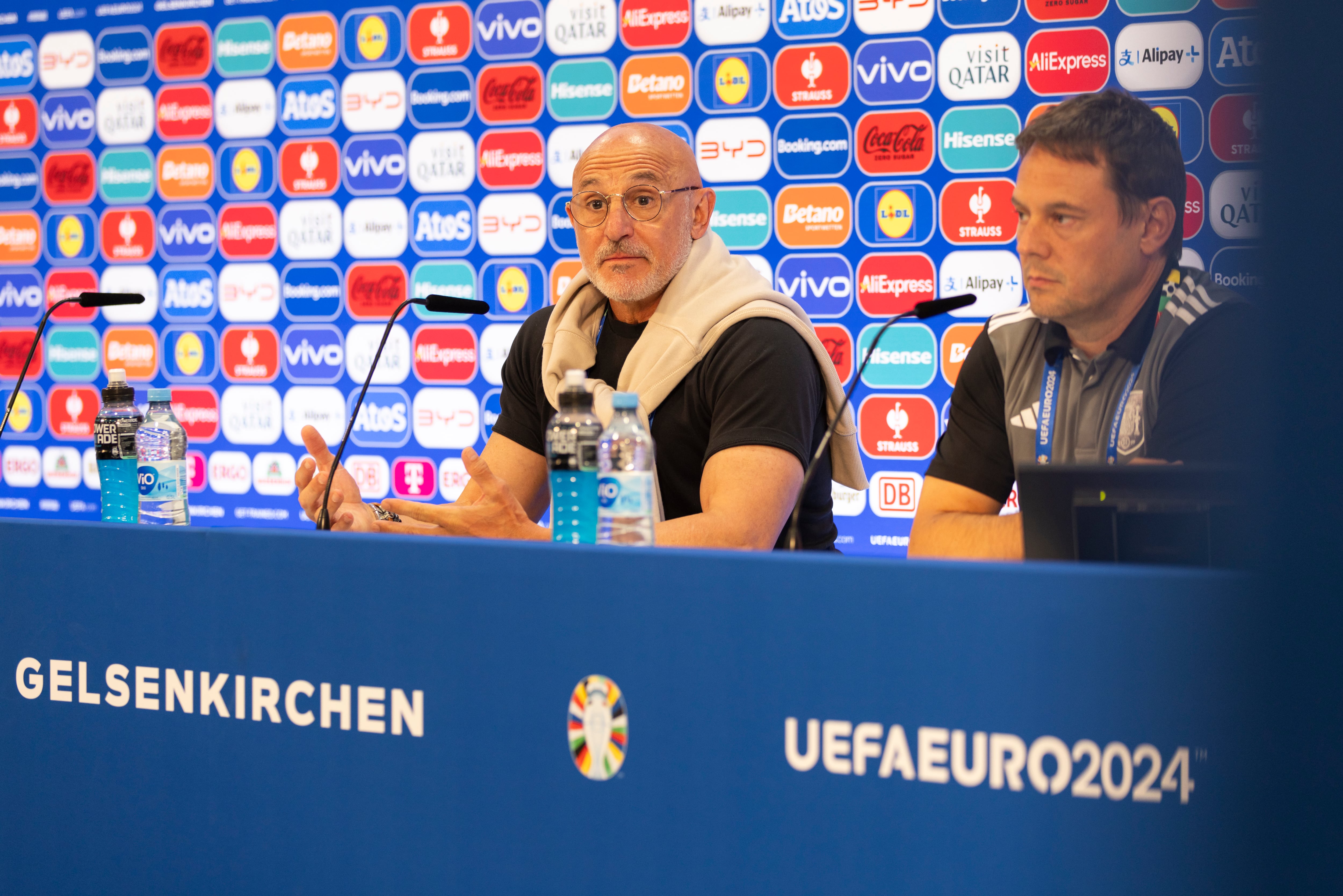 Luis de la Fuente durante la rueda de prensa previa al partido ante Italia