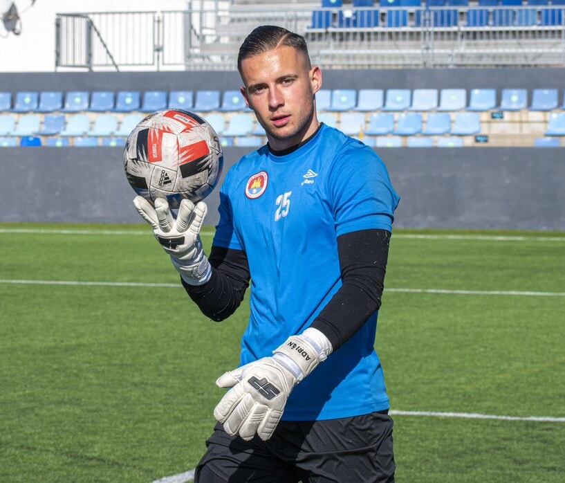 El portero madrileño Adrián Álvarez durante su etapa en el Islas Pitiusas