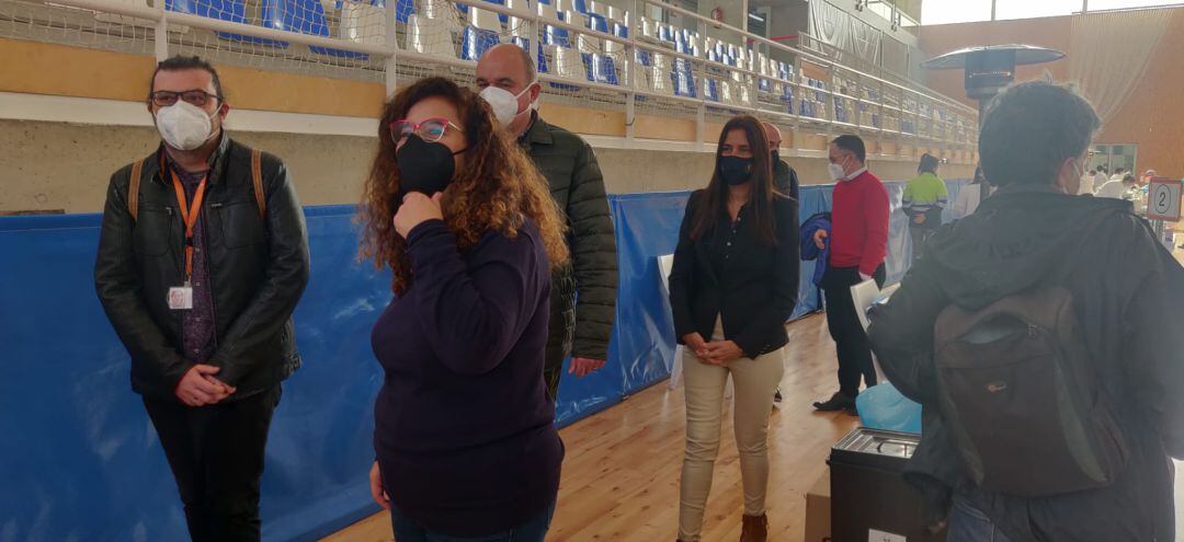 Costa visitando el cribado en Sant Josep