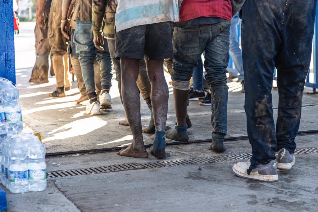 Cerca de 2.500 inmigrantes tratan de entrar en España por la valla de Melilla, a 2 de marzo de 2022.