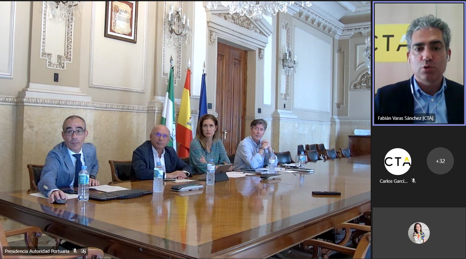 El presidente de CTA, Francisco Mochón, el presidente de la Autoridad Portuaria de Málaga, Carlos Rubio, el director de la Autoridad Portuaria de Málaga, José Moyano y la gerente de Málaga-Port, Pilar Fernández-Figares, en un momento del encuentro