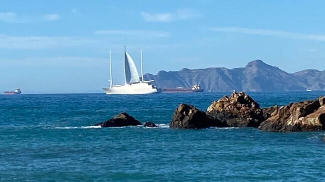 El megayate Sailing Yacht A