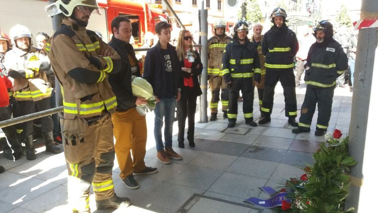 Imagen de uno de los homenajes tributados en memoria del bombero Eloy Palacio