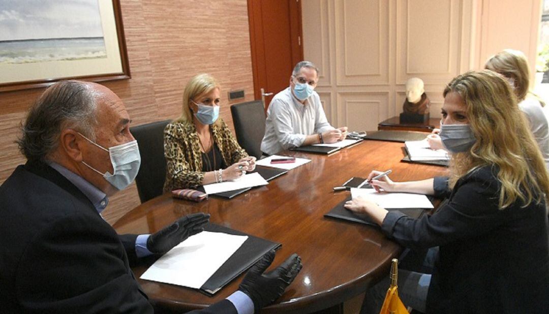 Un momento de la reunión.