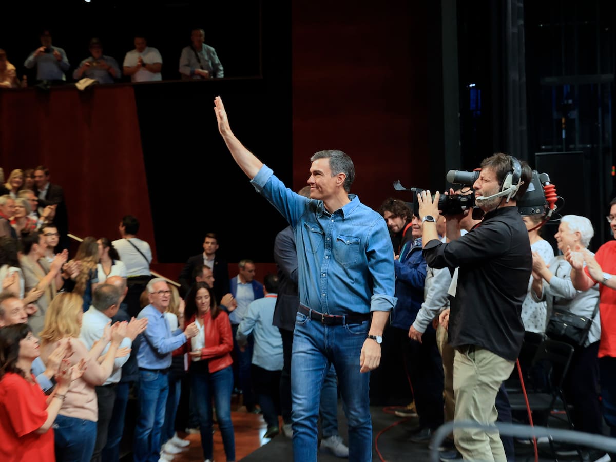 Pedro Sánchez protagoniza un acto electoral este viernes en A Coruña