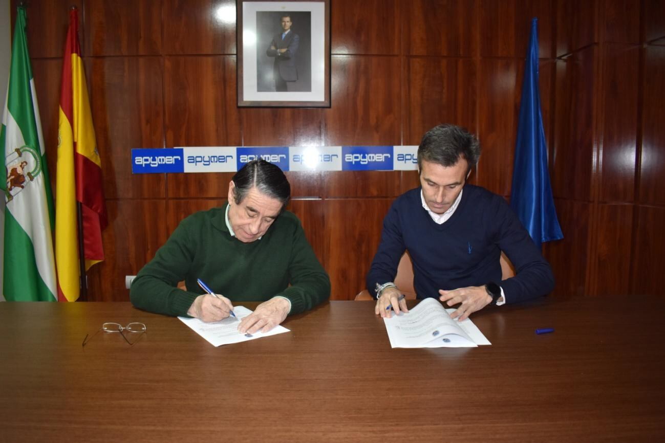 Francisco Javier Vázquez Troya presidente de Apymer  y Francisco Jesús Ruiz Arrocha, presidente de la Agrupación de Hermandades y Cofradías de Ronda