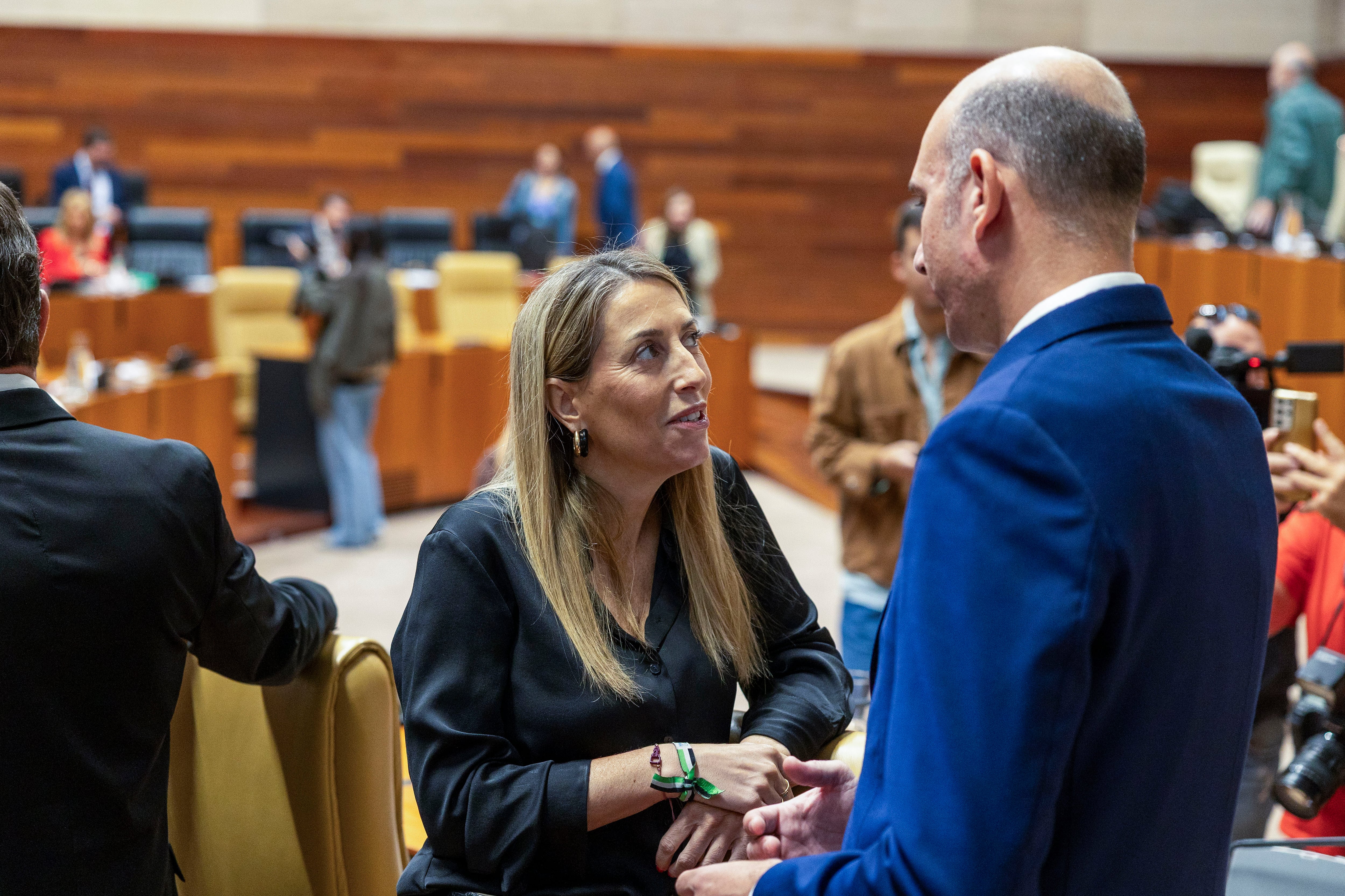 MÉRIDA, 25/09/2025.-La presidenta de la Junta de Extremadura María Guardiola, durante el pleno de la Asamblea de Extremadura, este jueves en Mérida EFE/ Jero Morales
