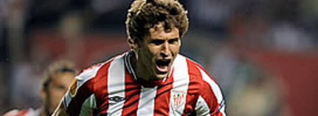 Fernando Llorente celebra un gol con el Athletic