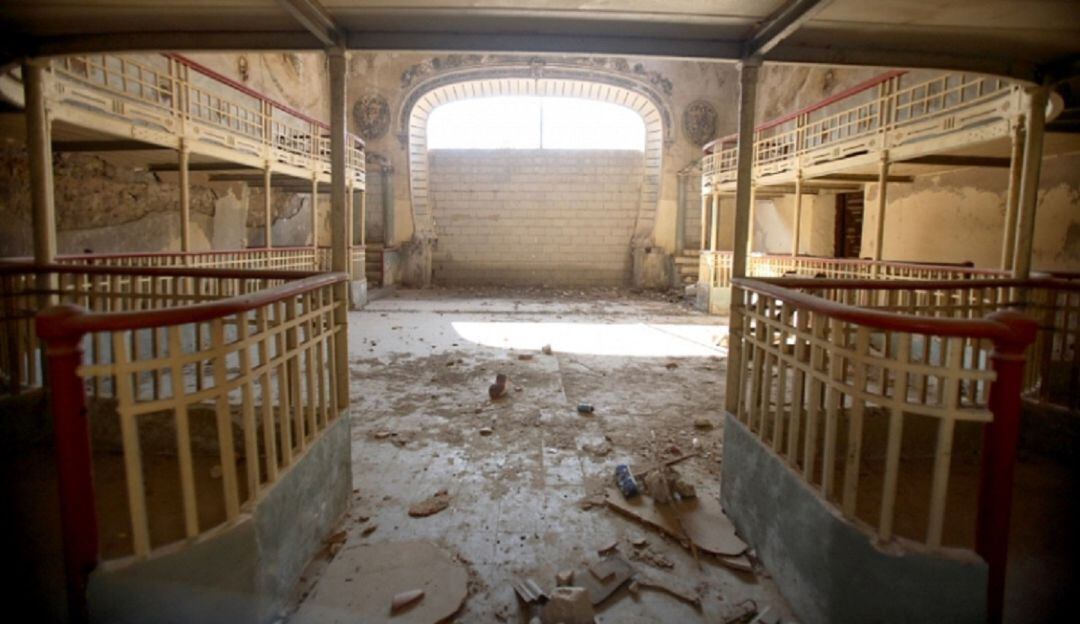 Teatro Cervantes de la Colonia de Santa Eulalia