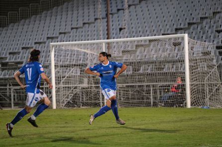 Rubén Jurado celebrando un gol en el Pedro Garrido