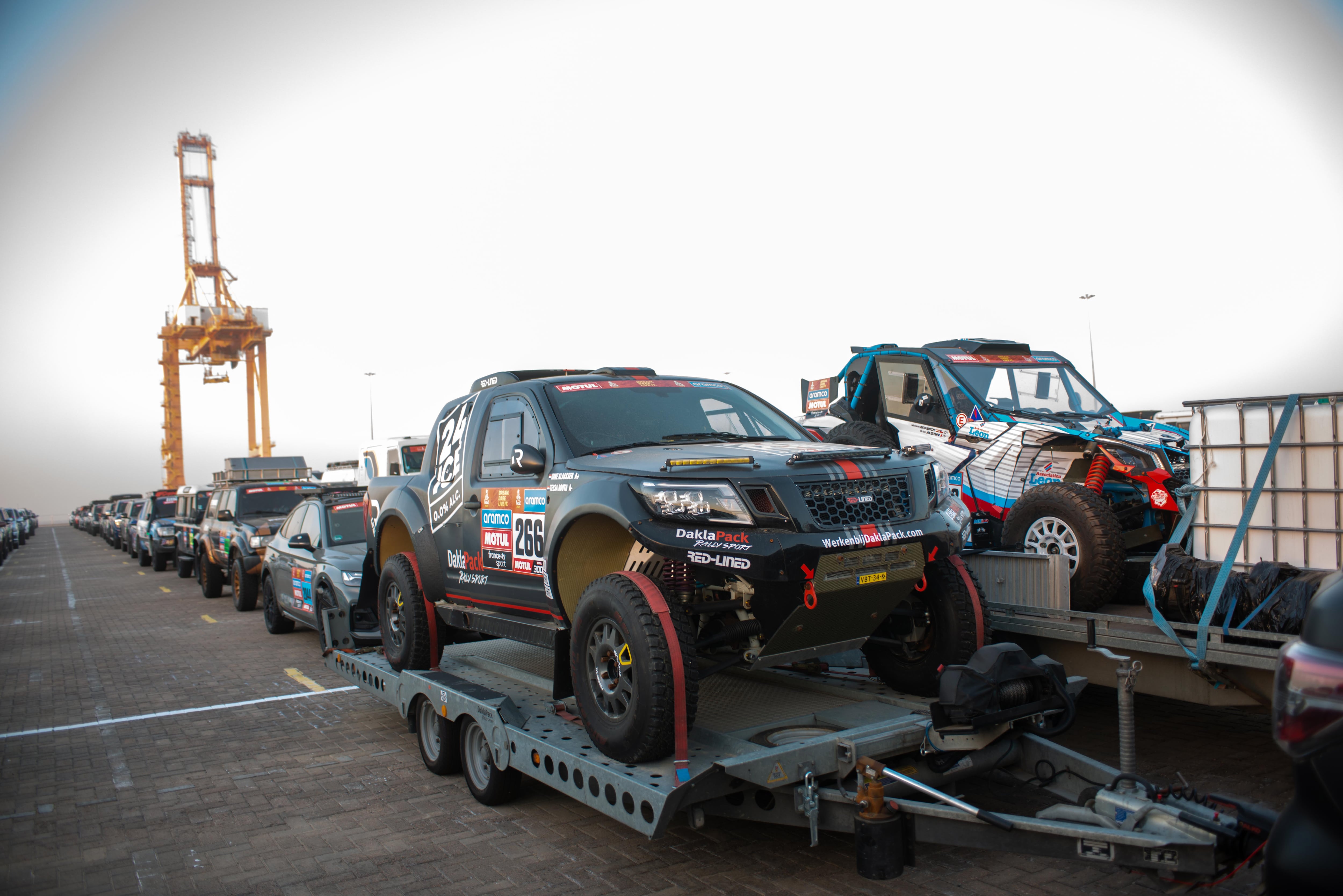 Preparativos del Dakar  (Arabia Saudita) EFE/EPA/Gerard Laurenssen