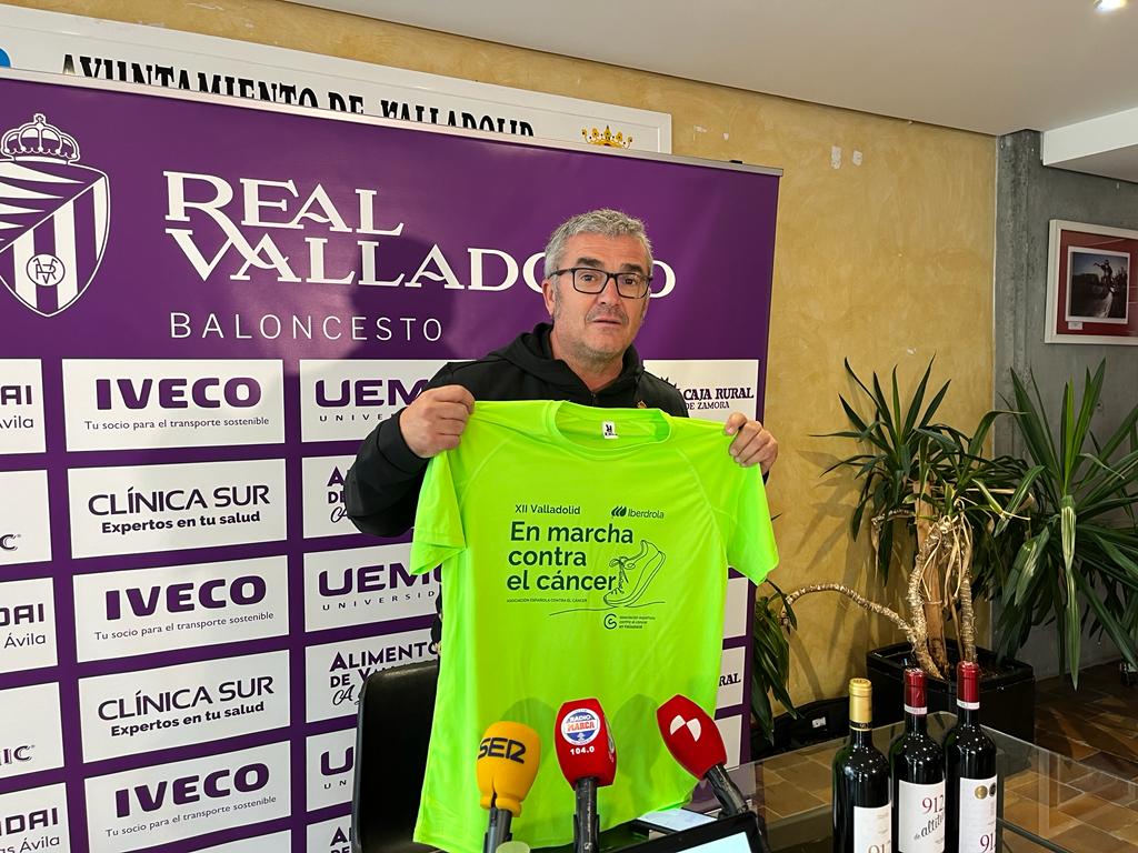 Paco García se apunta a la marcha contra el cáncer