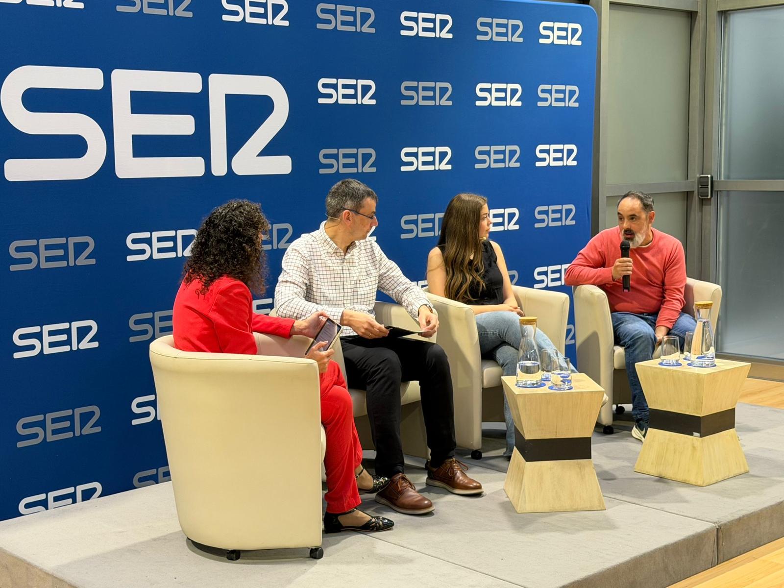 Representantes de Egibide en los 'Encuentros SER Euskadi'