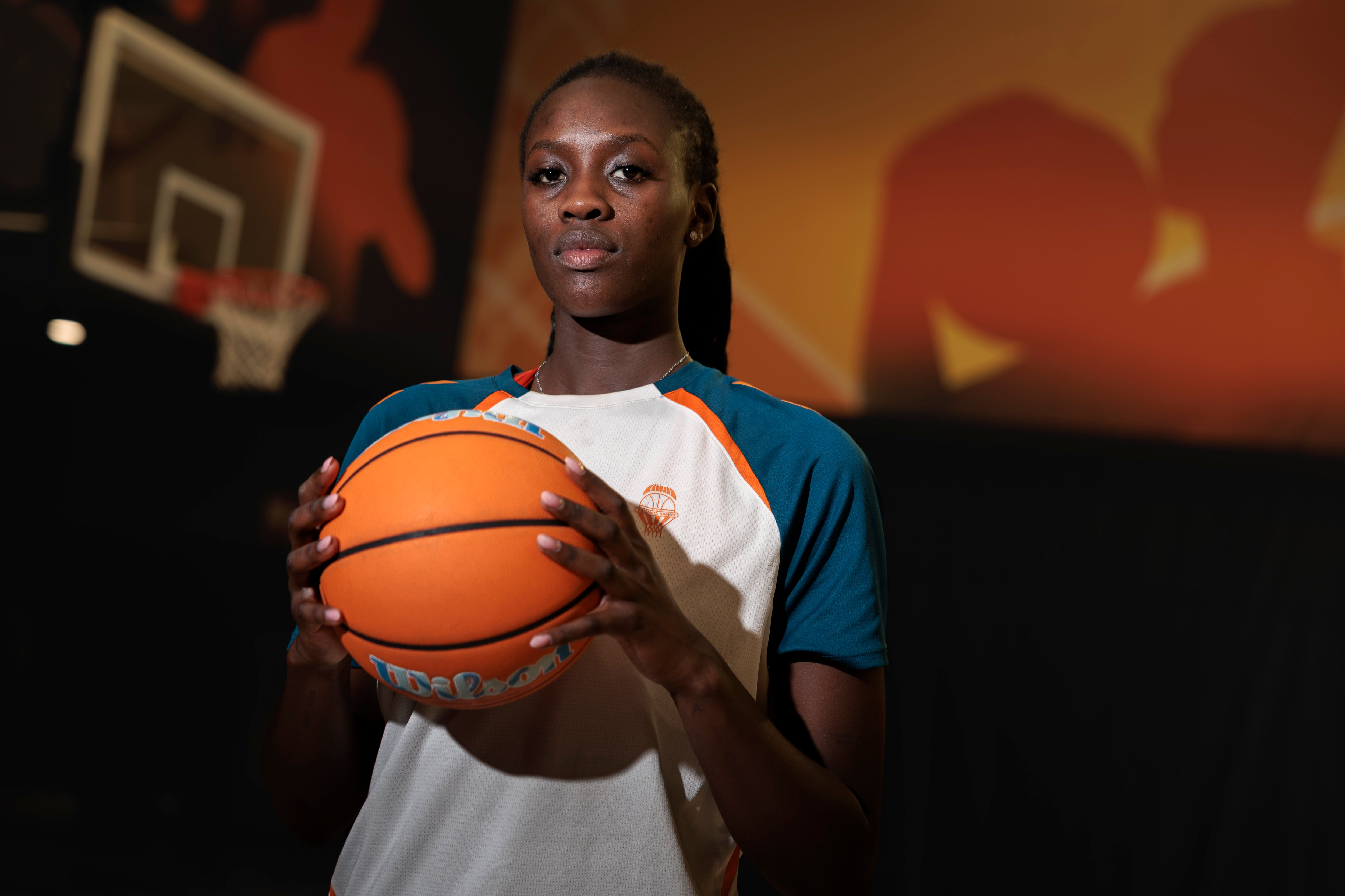 La interior del Valencia Basket Awa Fam