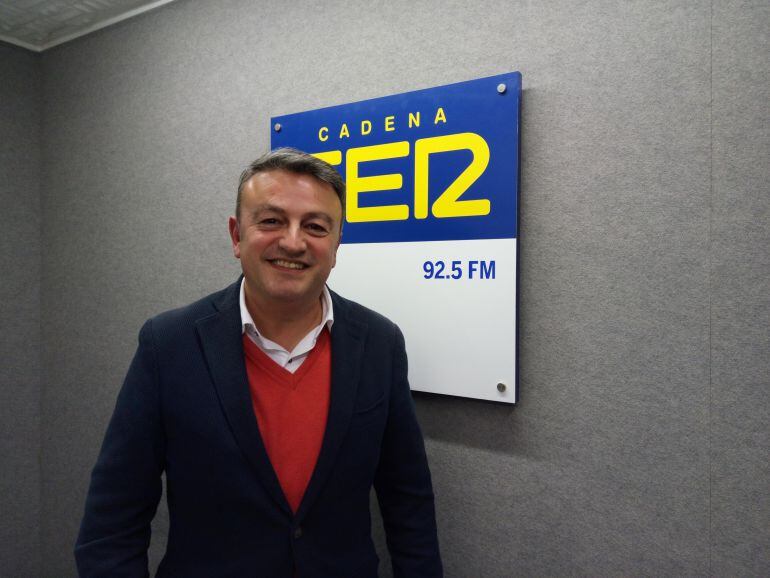 El alcalde de Xàbia, el socialista José Chulvi, en su visita a Radio Dénia Cadena SER