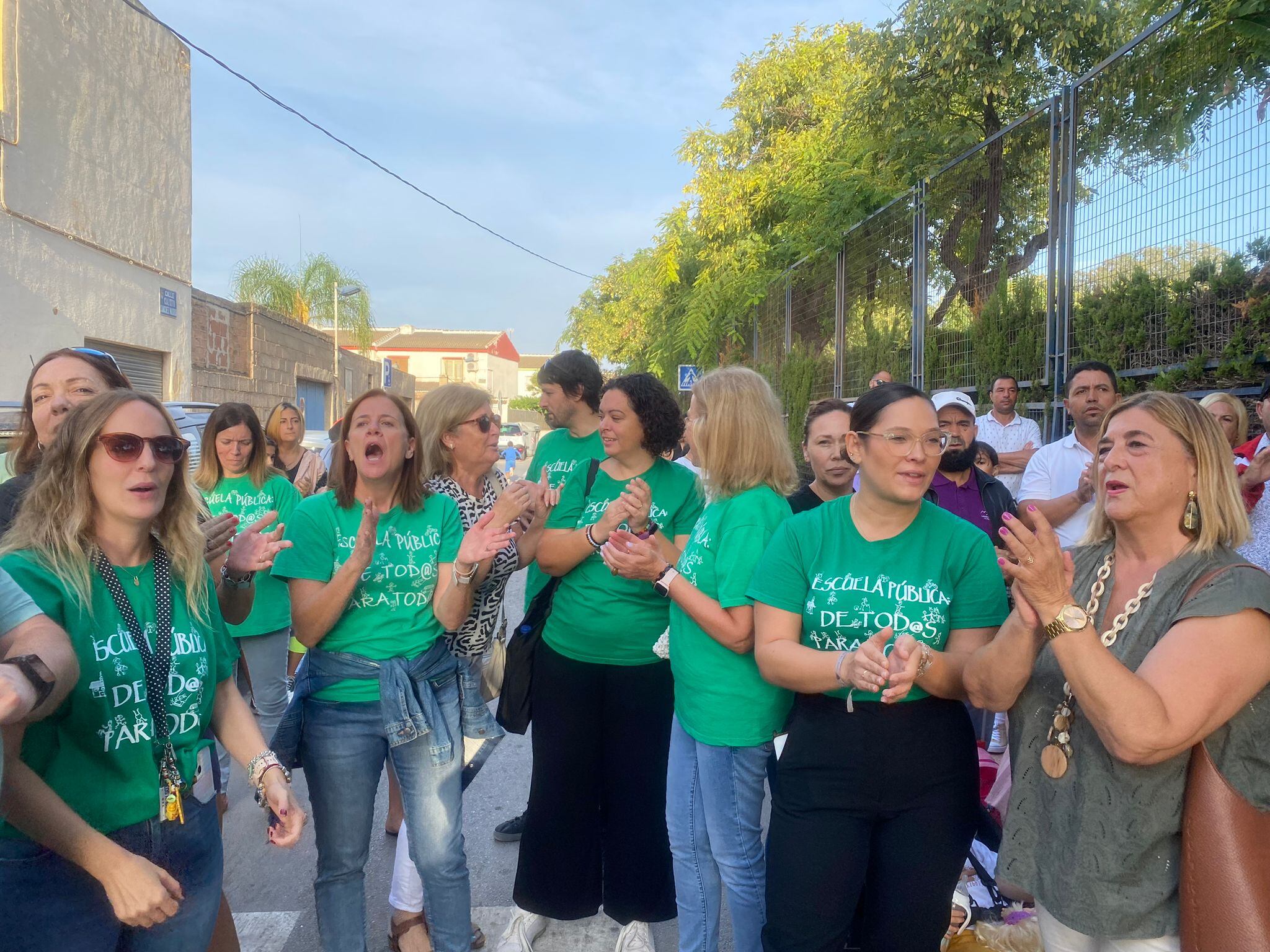 Paro laboral de los profesores del CEIP Bienvenido Conejero de Los Alcázares