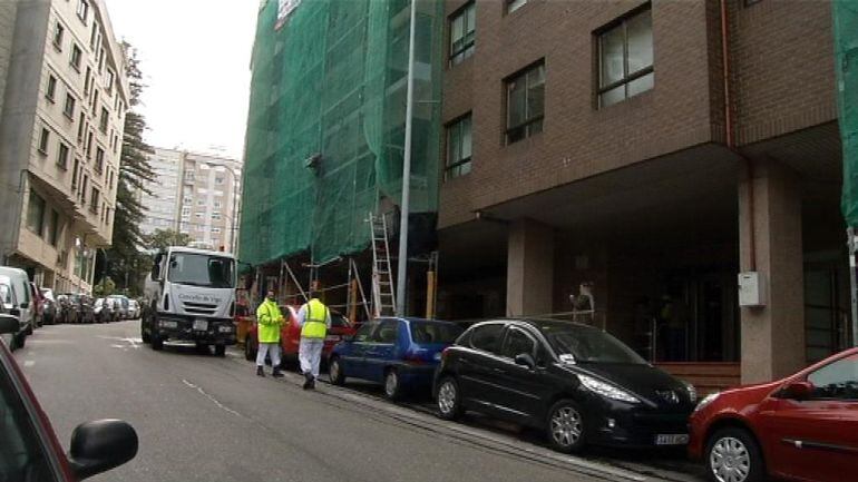 La calle Arquitecto Pérez Bellas donde tuvo lugar el accidente laboral.