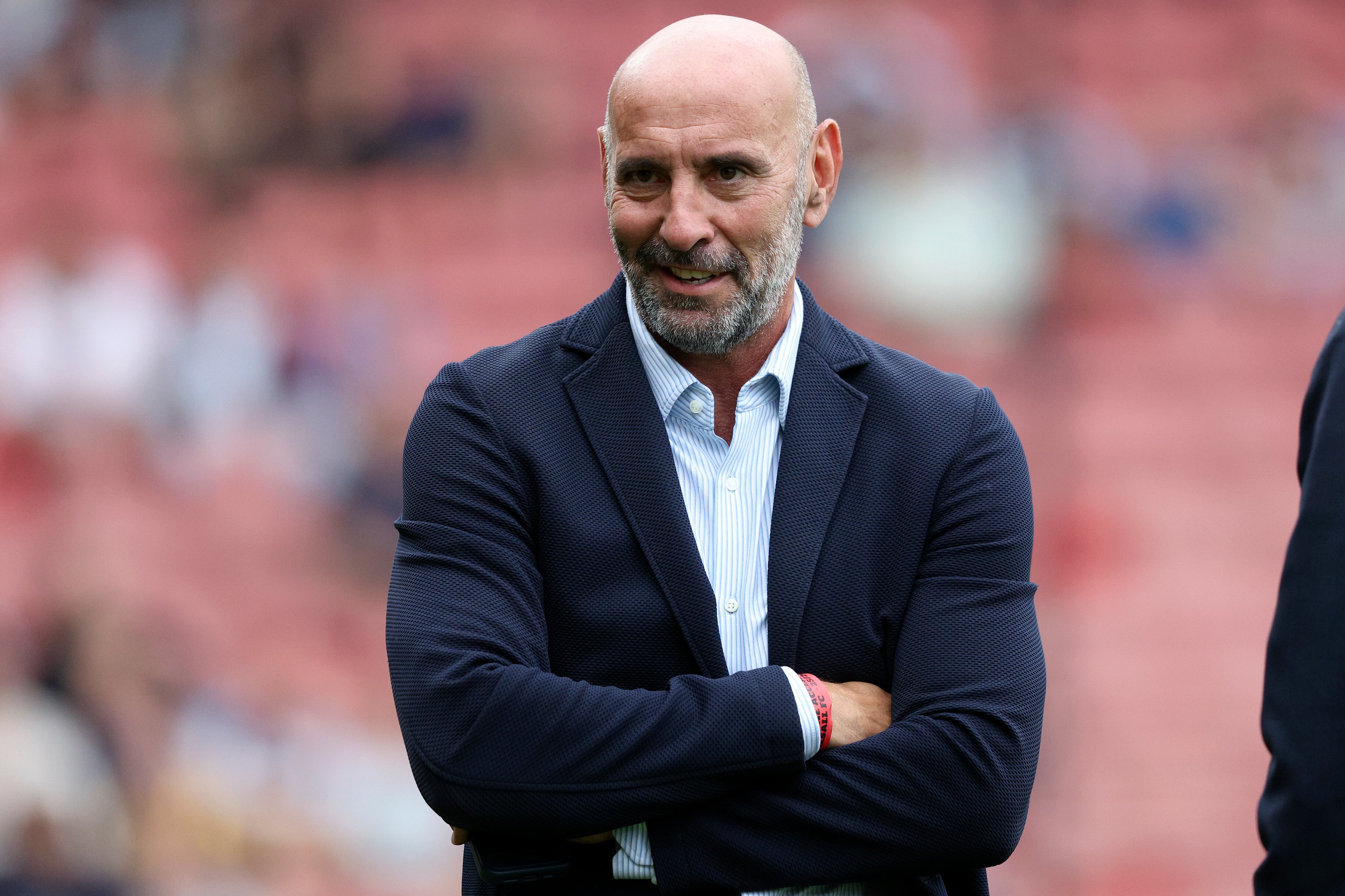 Monchi durante un partido de pretemporada con el Aston Villa