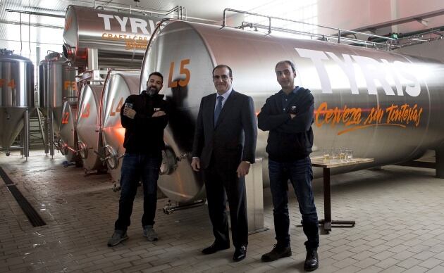 Imagen de la inauguración de la fábrica de Tyris en Paterna