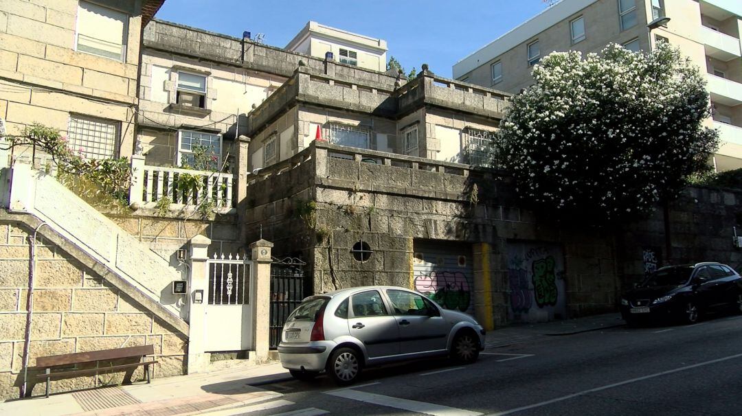 Casa ocupada en Couto de San Honorato.