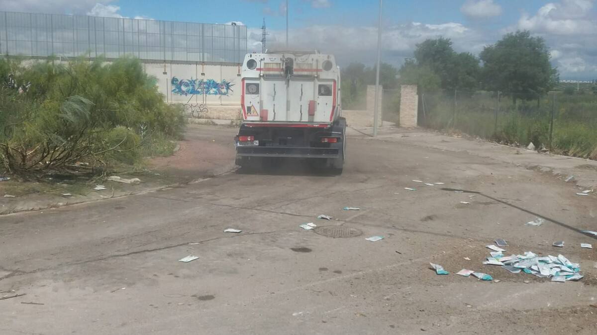 El Ayuntamiento de Valdemoro concluye la limpieza del vertedero ilegal de mascarillas