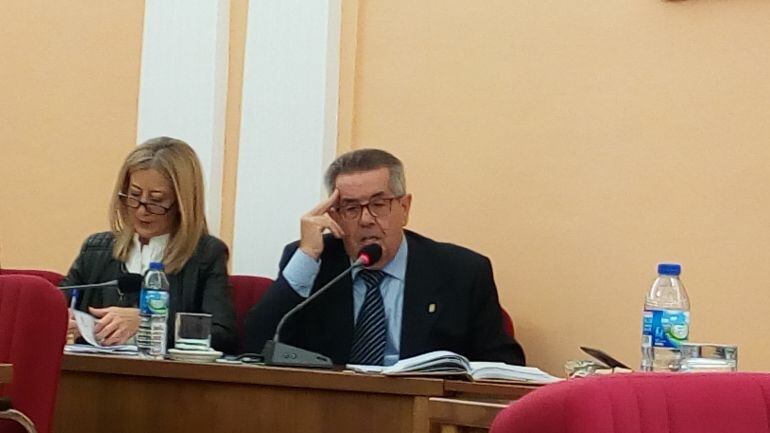 Fidel Lambás pide consenso para decidir el proyecto de la residencia de mayores