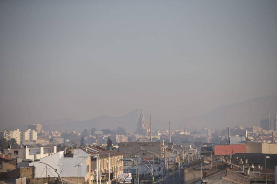 Vistas de Murcia durante un episodio de alta contaminación